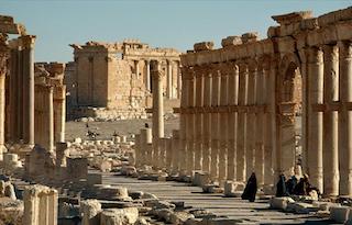 4 Palmyra in Syria Colonnade