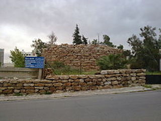 1 An Ammonite watch tower at Rujm Al Malfouf in Amman.