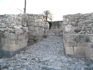 3 gateway on the road linking North and South of Israel