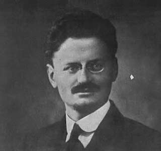 15 Leon Trotsky