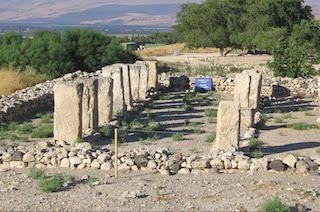 Jud 1 Hatzor House of Pillars